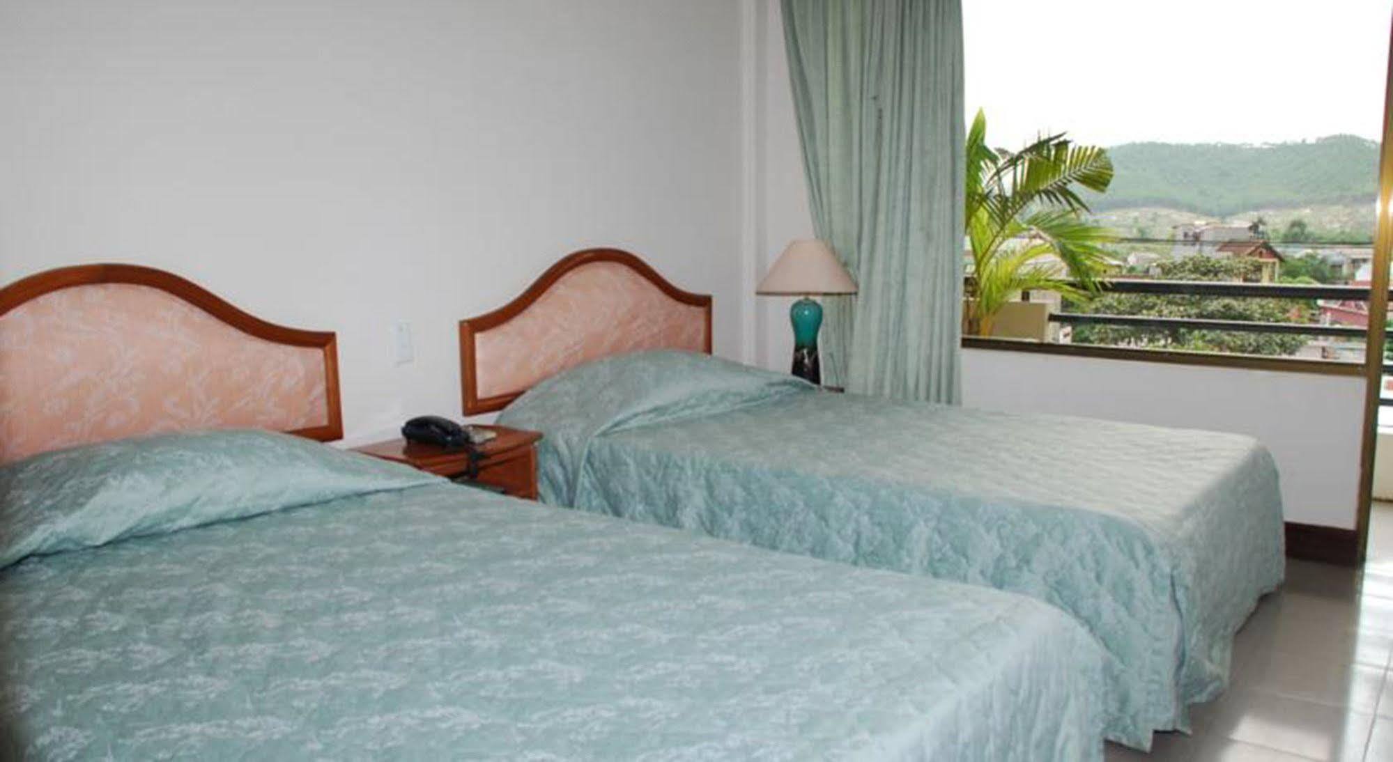Ngu Binh Hue Hotel ภายนอก รูปภาพ